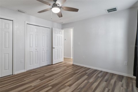 Villa ou maison à vendre à Weeki Wachee, Floride: 3 chambres, 159.7 m2 № 2221432 - photo 23