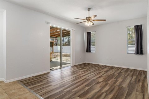 Villa ou maison à vendre à Weeki Wachee, Floride: 3 chambres, 159.7 m2 № 2221432 - photo 12