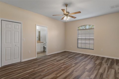 Villa ou maison à vendre à Weeki Wachee, Floride: 3 chambres, 159.7 m2 № 2221432 - photo 14