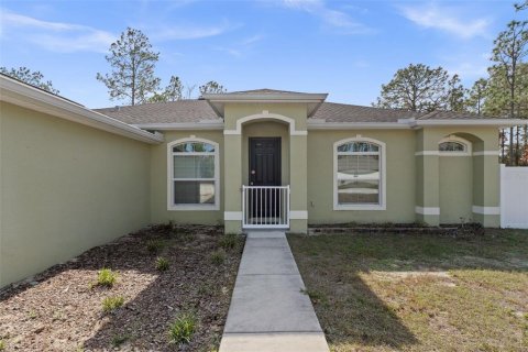 Villa ou maison à vendre à Weeki Wachee, Floride: 3 chambres, 159.7 m2 № 2221432 - photo 2