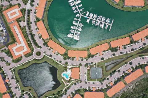 Condominio en venta en Fort Pierce, Florida, 2 dormitorios, 184.78 m2 № 1223193 - foto 1