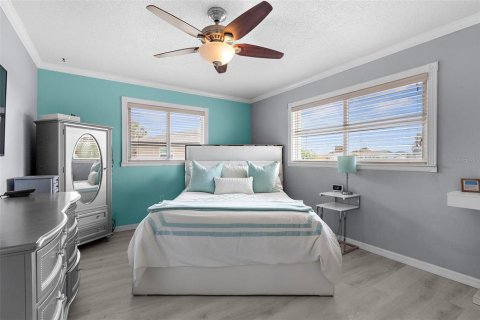 House in Port Charlotte, Florida 3 bedrooms, 158.03 sq.m. № 1916385 - photo 20