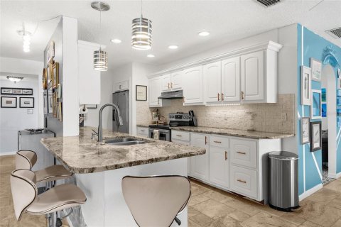 House in Port Charlotte, Florida 3 bedrooms, 158.03 sq.m. № 1916385 - photo 9