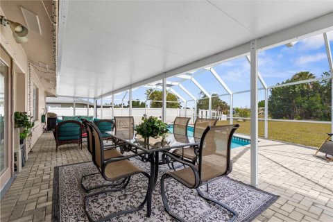 House in Port Charlotte, Florida 3 bedrooms, 158.03 sq.m. № 1916385 - photo 29