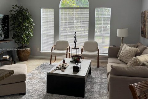 Снять в аренду кондоминиум в Делрей-Бич, Флорида 2 спальни, 88.07м2, № 1872428 - фото 1