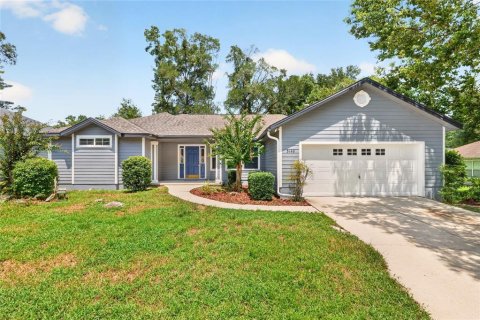 Villa ou maison à Gainesville, Floride 4 chambres, 170.38 m2 № 2323154