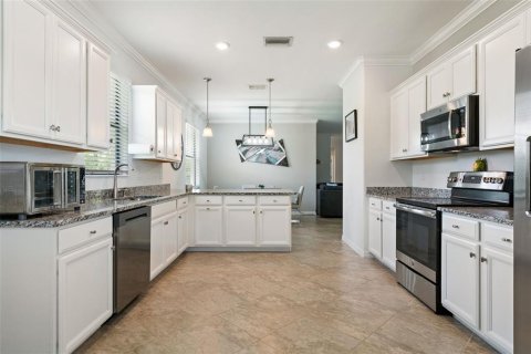 House in Fort Myers, Florida 3 bedrooms, 155.8 sq.m. № 1795095 - photo 10