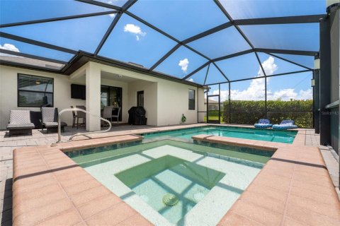 House in Fort Myers, Florida 3 bedrooms, 155.8 sq.m. № 1795095 - photo 25