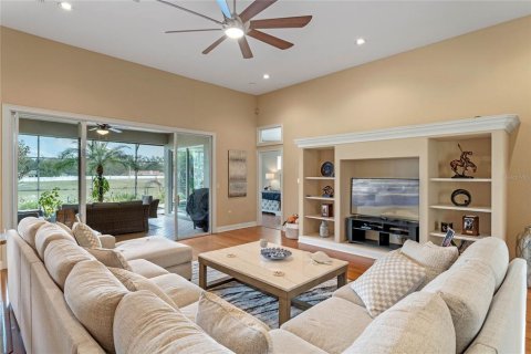 Villa ou maison à louer à Orlando, Floride: 5 chambres, 315.68 m2 № 1813328 - photo 25