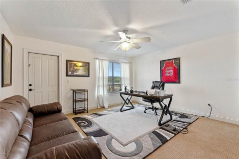 Villa ou maison à louer à Orlando, Floride: 5 chambres, 315.68 m2 № 1813328 - photo 28