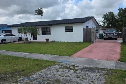 Casa en venta en Homestead, Florida, 4 dormitorios, 159.88 m2 № 2169952 - foto 3
