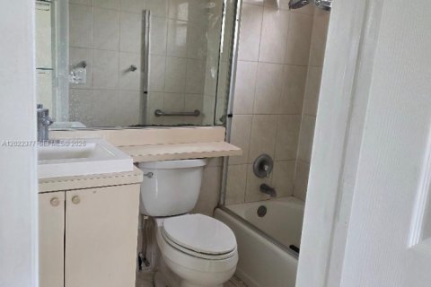 Casa en venta en Homestead, Florida, 4 dormitorios, 159.88 m2 № 2169952 - foto 11