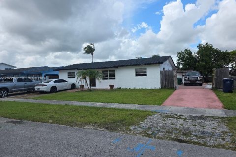 Casa en Homestead, Florida 4 dormitorios, 159.88 m2 № 2169952