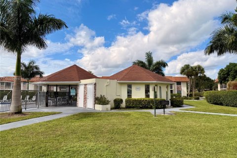 Купить кондоминиум в Бока-Ратон, Флорида 2 спальни, 81.2м2, № 1955668 - фото 21