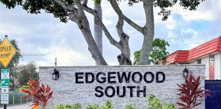 Condominio en Boca Raton, Florida, 2 dormitorios  № 1955668