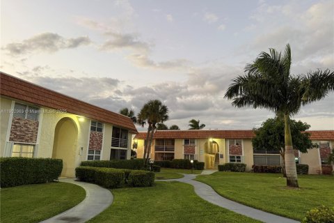 Condominio en venta en Boca Raton, Florida, 2 dormitorios, 81.2 m2 № 1955668 - foto 13