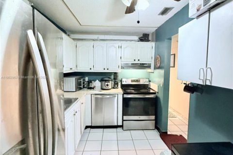 Condominio en venta en Boca Raton, Florida, 2 dormitorios, 81.2 m2 № 1955668 - foto 10