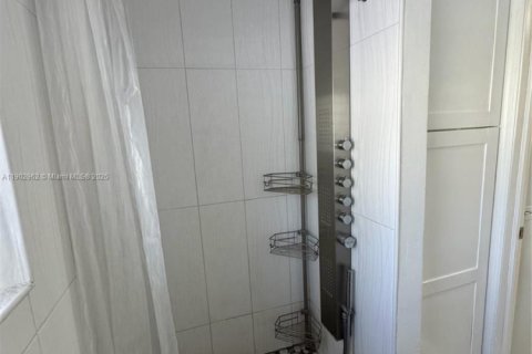 Apartamento en alquiler en Hollywood, Florida № 1954254 - foto 5