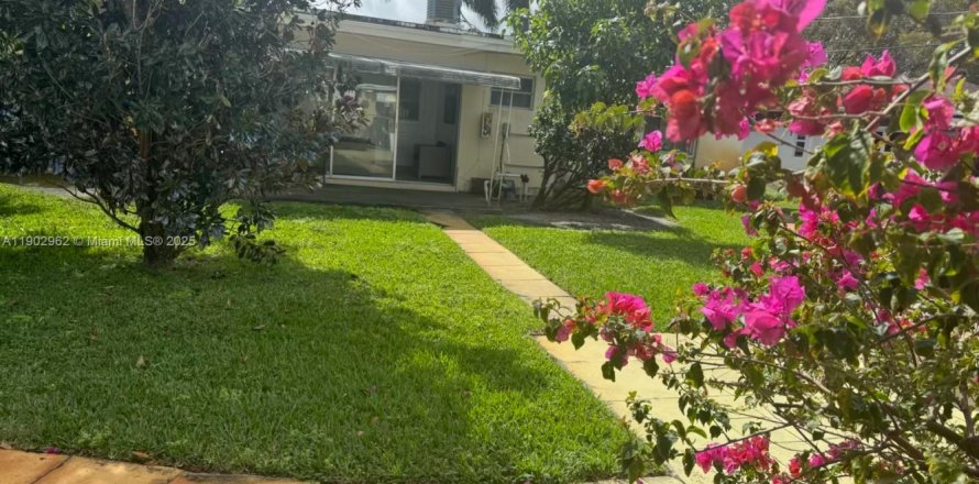 Estudio en Hollywood, Florida № 1954254