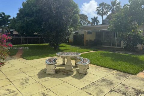 Apartamento en alquiler en Hollywood, Florida № 1954254 - foto 4
