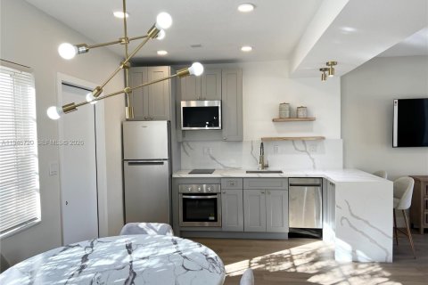 Casa en alquiler en Biscayne Park, Florida, 1 dormitorio № 2152918 - foto 29