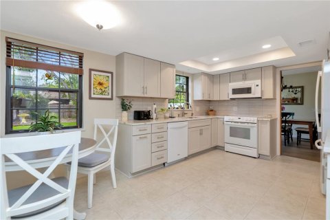 Villa ou maison à vendre à Largo, Floride: 3 chambres, 153.85 m2 № 1755238 - photo 13