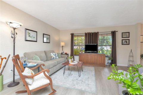 Villa ou maison à vendre à Largo, Floride: 3 chambres, 153.85 m2 № 1755238 - photo 9