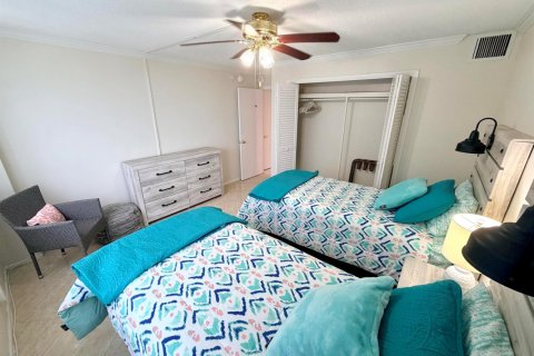 Condo in Pompano Beach, Florida, 2 bedrooms  № 2085928 - photo 8