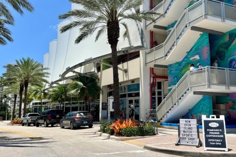 Condo in Pompano Beach, Florida, 2 bedrooms  № 2085928 - photo 19