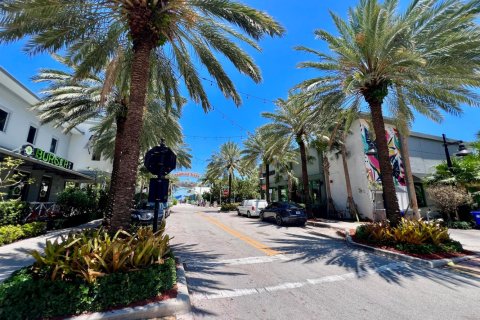 Condo in Pompano Beach, Florida, 2 bedrooms  № 2085928 - photo 17