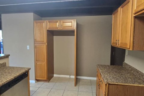 Casa en alquiler en Lakeland, Florida, 4 dormitorios, 173.17 m2 № 1675793 - foto 13