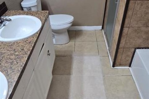 Casa en alquiler en Lakeland, Florida, 4 dormitorios, 173.17 m2 № 1675793 - foto 11
