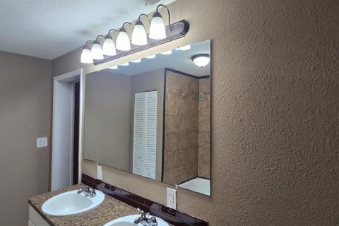 Casa en alquiler en Lakeland, Florida, 4 dormitorios, 173.17 m2 № 1675793 - foto 28