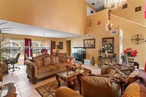 Casa en venta en Pembroke Pines, Florida, 3 dormitorios, 179.77 m2 № 2040675 - foto 6