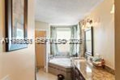 Casa en venta en Pembroke Pines, Florida, 3 dormitorios, 179.77 m2 № 2040675 - foto 23