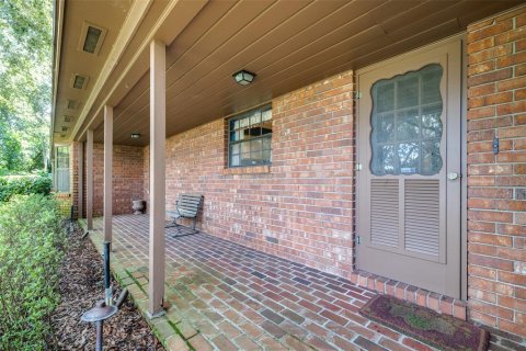 House in Lake Wales, Florida 4 bedrooms, 259.75 sq.m. № 1873018 - photo 9