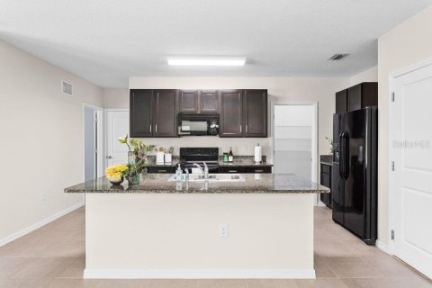 Villa ou maison à vendre à Bradenton, Floride: 5 chambres, 227.24 m2 № 2416495 - photo 19