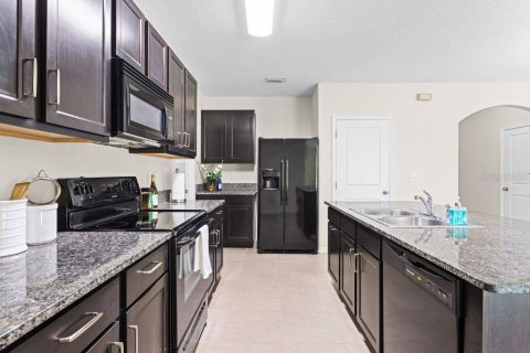 Villa ou maison à vendre à Bradenton, Floride: 5 chambres, 227.24 m2 № 2416495 - photo 20