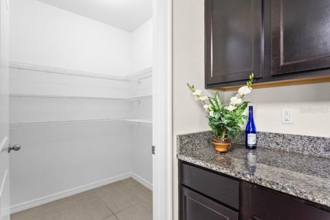 Villa ou maison à vendre à Bradenton, Floride: 5 chambres, 227.24 m2 № 2416495 - photo 23