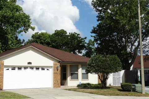 House in Orlando, Florida 3 bedrooms, 160.44 sq.m. № 2210507 - photo 6