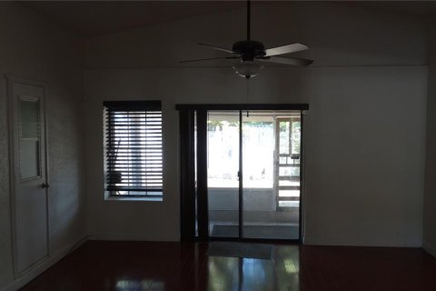 House in Orlando, Florida 3 bedrooms, 160.44 sq.m. № 2210507 - photo 28