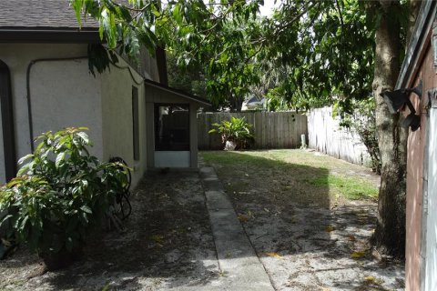 House in Orlando, Florida 3 bedrooms, 160.44 sq.m. № 2210507 - photo 11