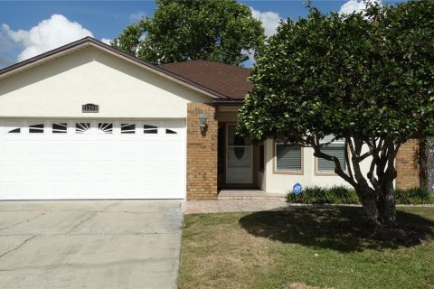 House in Orlando, Florida 3 bedrooms, 160.44 sq.m. № 2210507 - photo 7