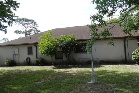 House in Orlando, Florida 3 bedrooms, 160.44 sq.m. № 2210507 - photo 10