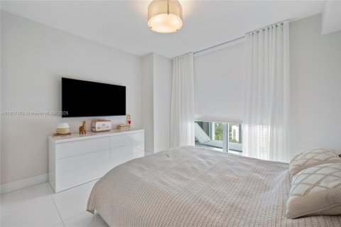 Condo in Sunny Isles Beach, Florida, 3 bedrooms  № 1973733 - photo 20