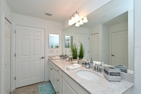 Condominio en alquiler en Lakewood Ranch, Florida, 3 dormitorios, 139.35 m2 № 218780 - foto 18