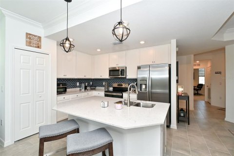Condominio en alquiler en Lakewood Ranch, Florida, 3 dormitorios, 139.35 m2 № 218780 - foto 8