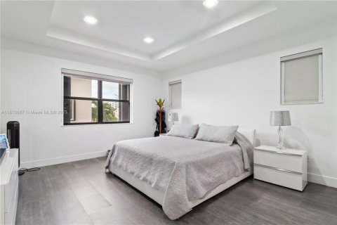 Adosado en venta en Doral, Florida, 3 dormitorios, 195.09 m2 № 1981116 - foto 8