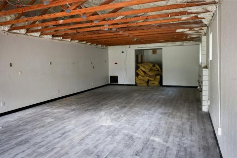 Commercial property in Gainesville, Florida 178.37 sq.m. № 2379817 - photo 2