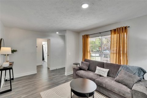 Villa ou maison à vendre à Tampa, Floride: 3 chambres, 126.53 m2 № 2108377 - photo 10